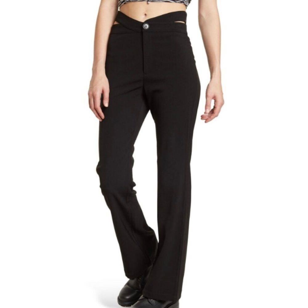 Elodie Super High Waist Cut Out Flare Leg Pants Black Women’s Size M
